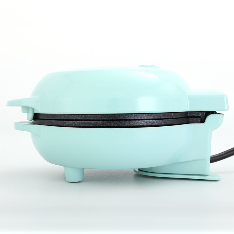 Vente chaude logement coloré Ouvrage Waffle Maker mini-waffle pour la cuisine